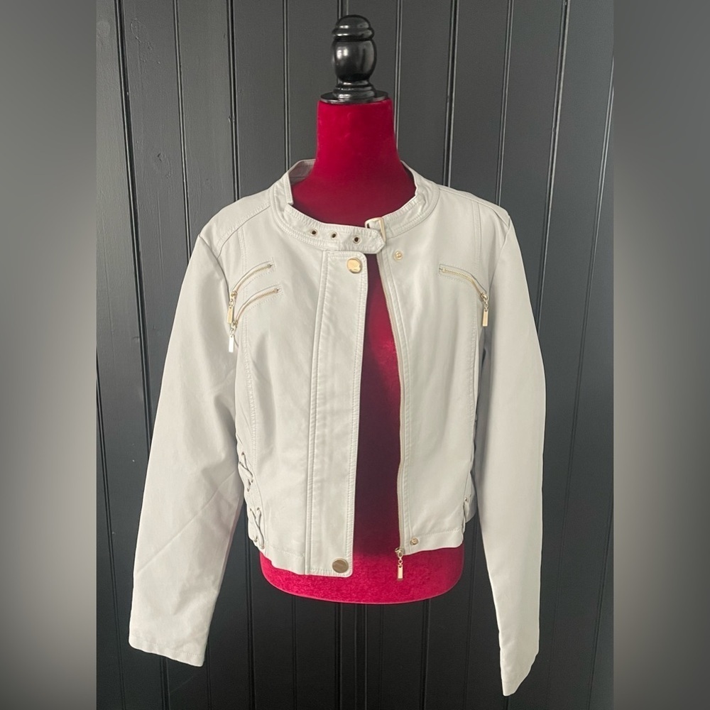 VENUS Light Grey Leather Jacket with Gold Details